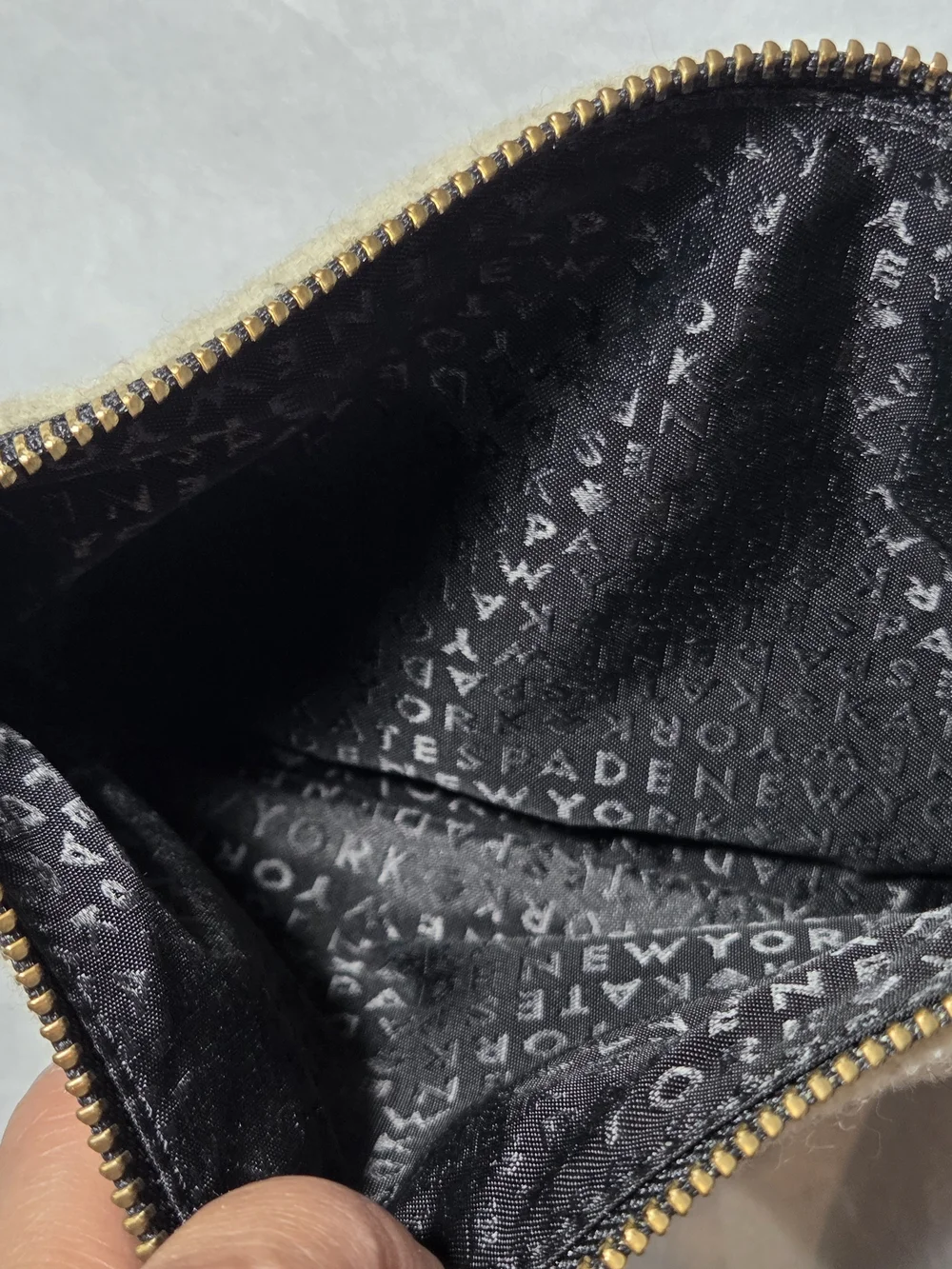 Kate Spade Frosted Felt Small Harmony Tote & Wristlet Set Oatmeal / Black NWOT